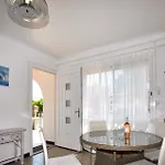 Prázdninový dům 3 Bedroom Awesome In Cyprien *
