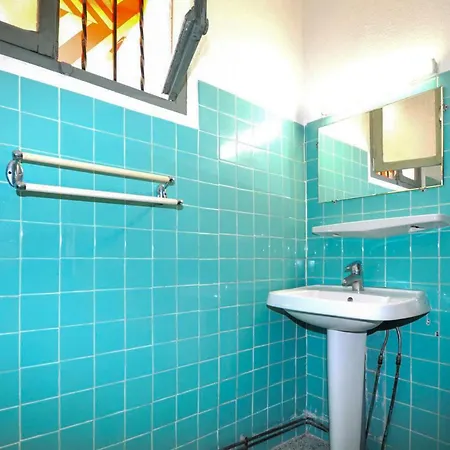 3 Bedroom Awesome In Cyprien Saint-Cyprien (Pyrenees-Orientales)